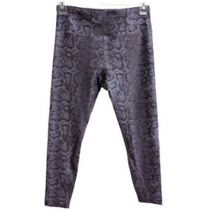Mondetta Luxury Performance Leggings in Gray